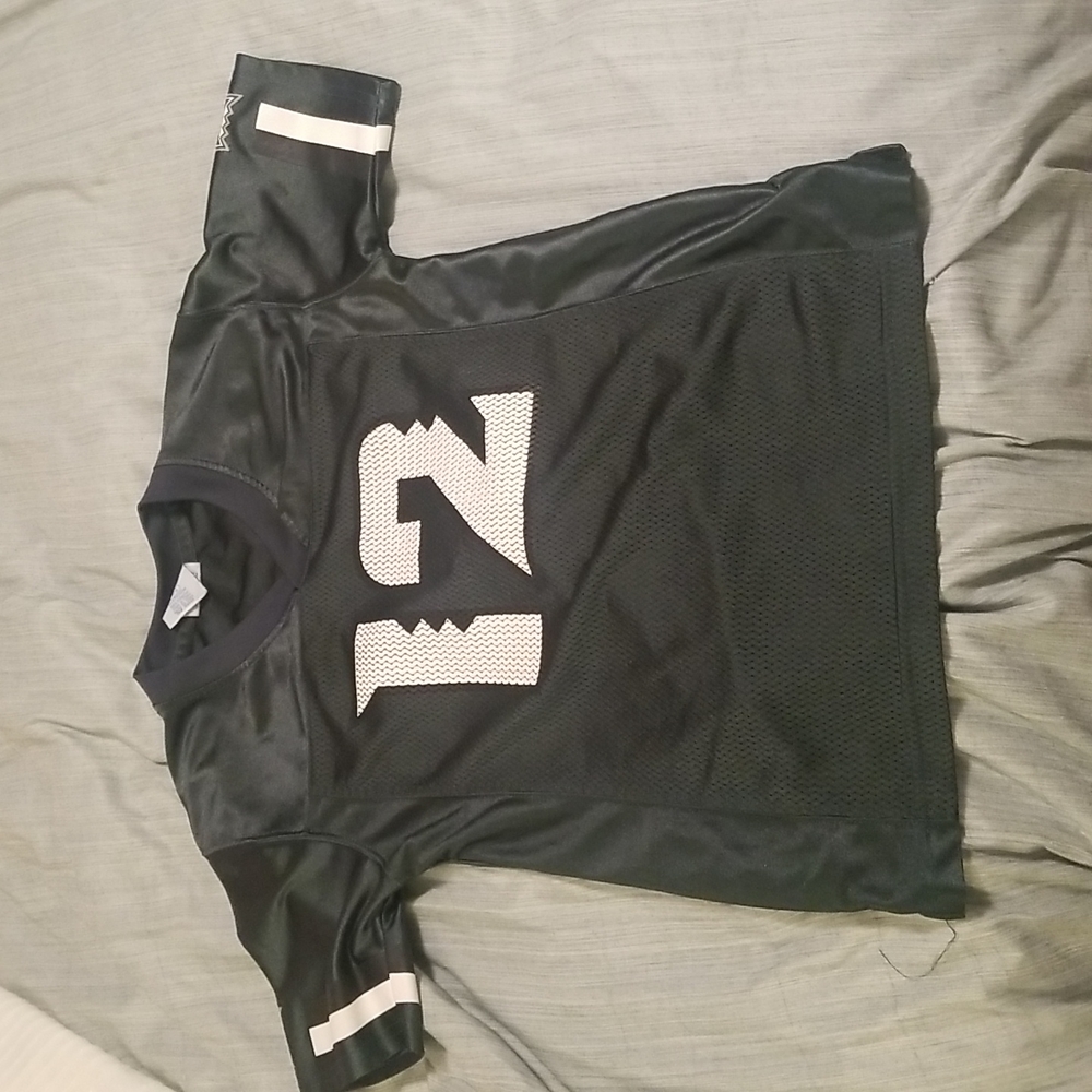 Youth Hawaii Football Jersey. 10/12. NCAA.